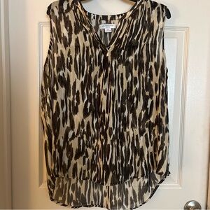 Liz  Claiborne Sheer Sleeveless Leopard Print V-neck Pullover Top